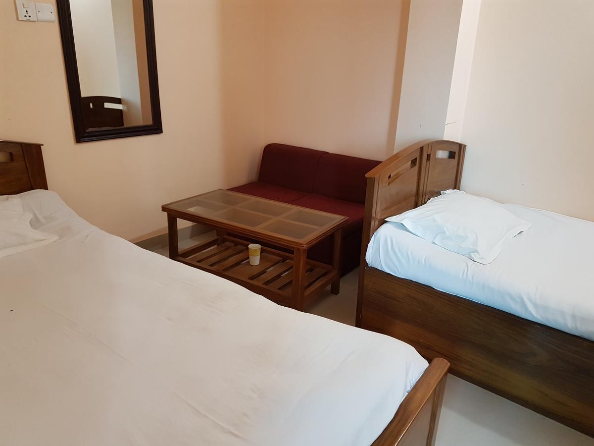 Hotel Diamond Park Dakhin Kattali Εξωτερικό φωτογραφία