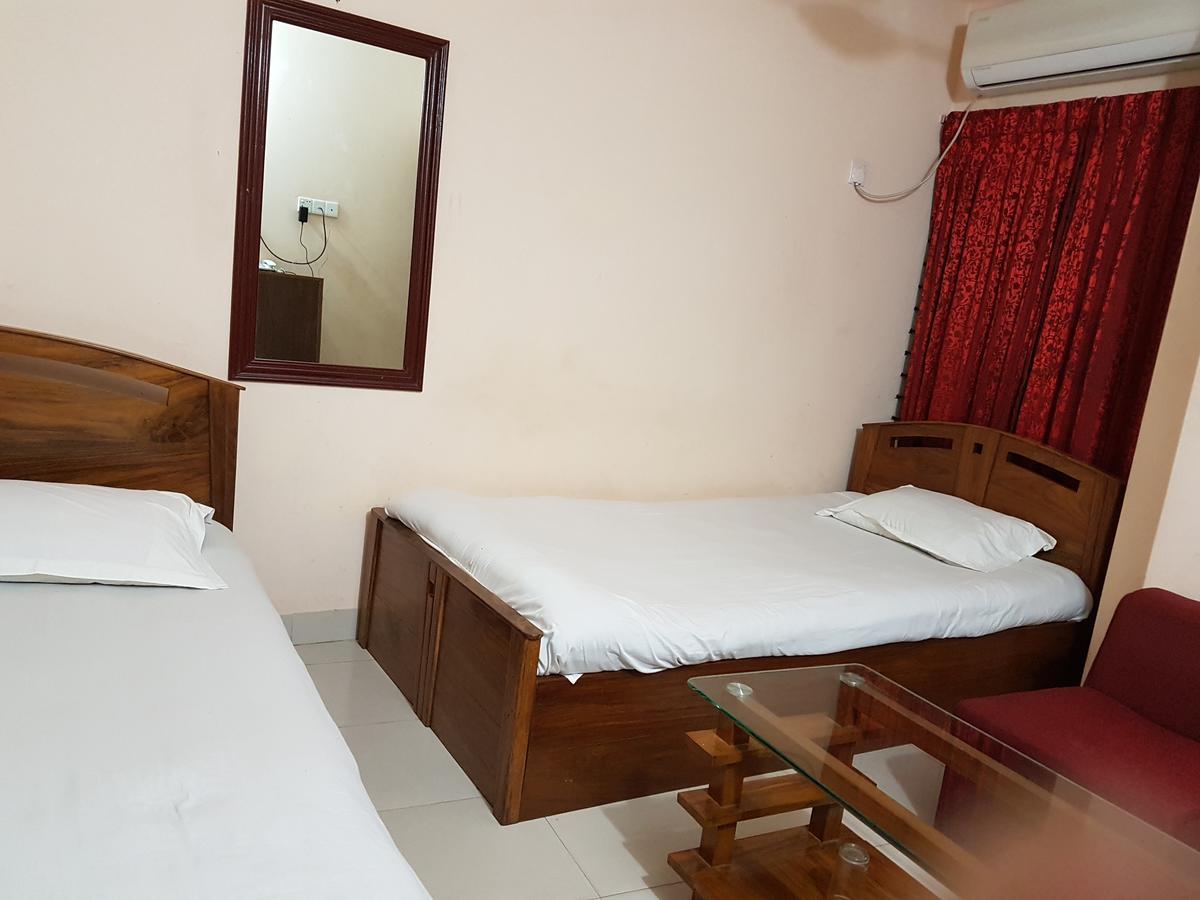 Hotel Diamond Park Dakhin Kattali Εξωτερικό φωτογραφία