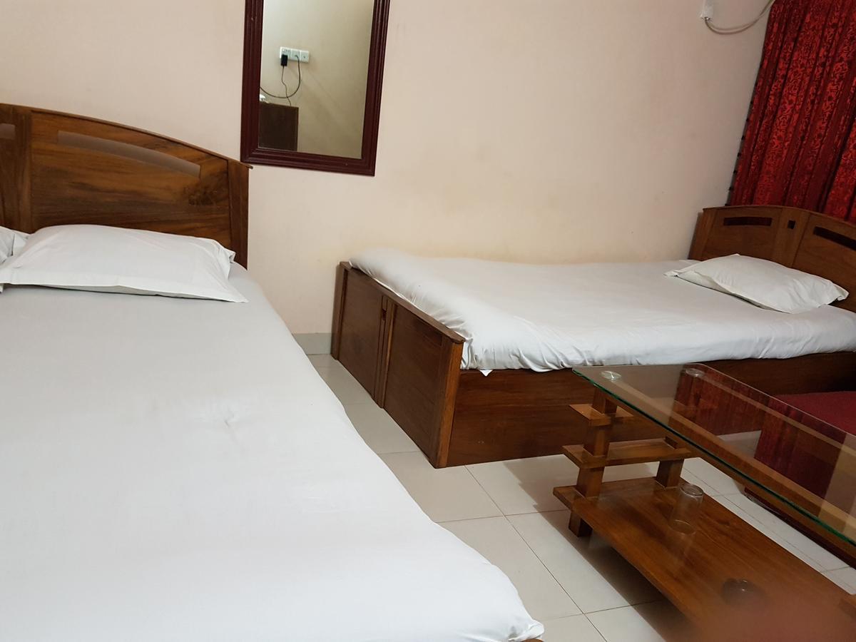 Hotel Diamond Park Dakhin Kattali Εξωτερικό φωτογραφία