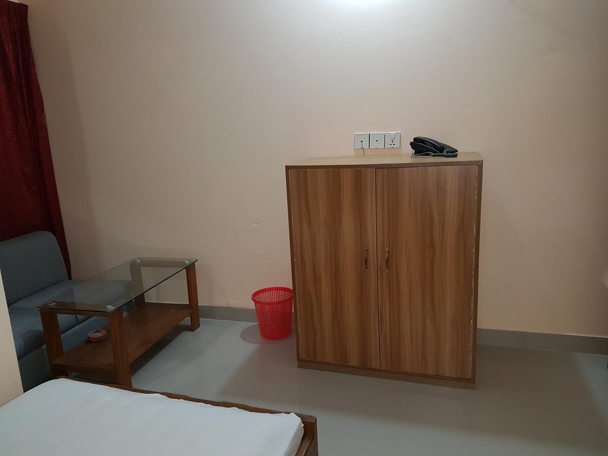 Hotel Diamond Park Dakhin Kattali Εξωτερικό φωτογραφία